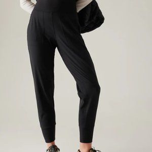 Athleta Venice Jogger in Black